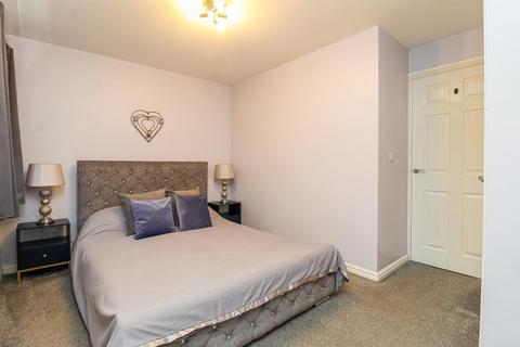2 bedroom townhouse for sale, Bracken Hill View, Wakefield WF4