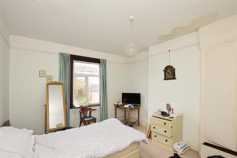 82a Dagmar Avenue, Wembley, HA9 8DF