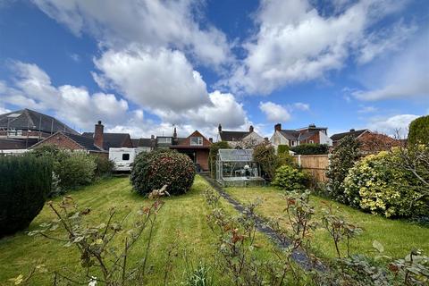 4 bedroom detached bungalow for sale, Swannington Road, Coalville LE67