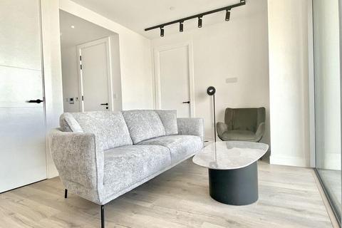 1 bedroom apartment to rent - Carrara Tower, Old Street EC1V