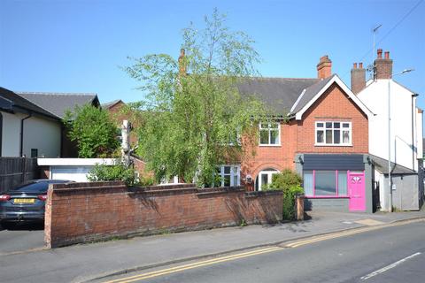 4 bedroom detached house for sale, Kirkhill, Shepshed LE12