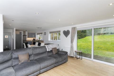 4 bedroom detached house for sale - Martin Bank Wood, Almondbury, Huddersfield