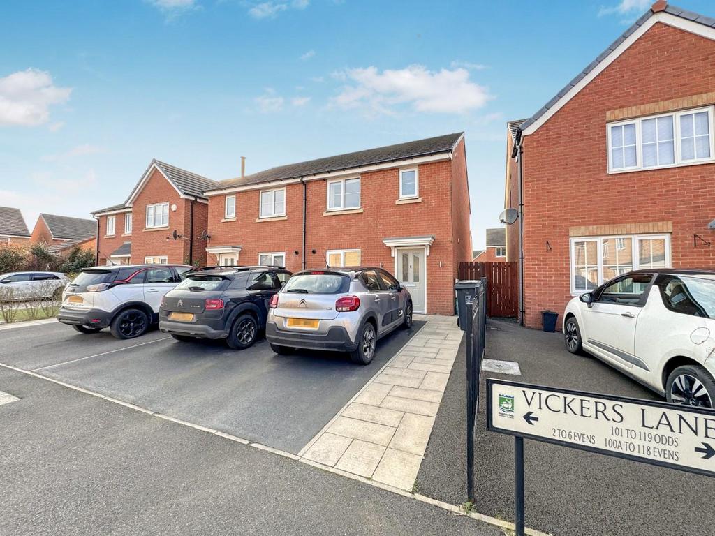 Vickers Lane, Seaton Carew, Hartlepool 3 bed semidetached house for