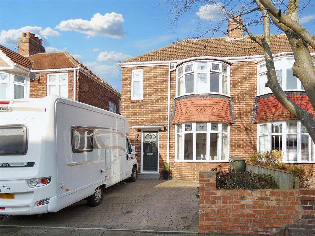 Eastward Green, West Monkseaton 2 bed semidetached house for sale £
