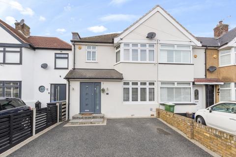 69 Beverley Avenue, Sidcup, DA15 8HF