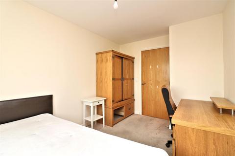 2 bedroom flat for sale - Parkhouse Court, Hatfield, Herts, AL10