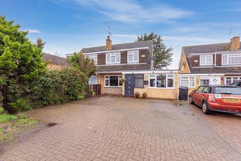 4 bedroom semi-detached house for sale - Hag Hill Rise, Taplow SL6