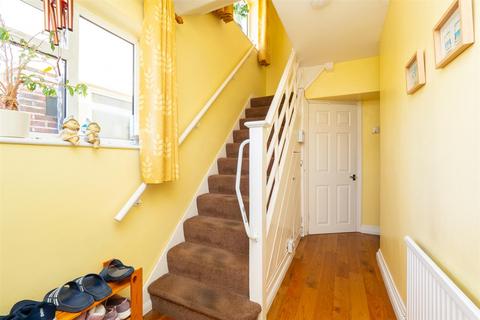 105 Benhill Avenue, Sutton, SM1 4DJ