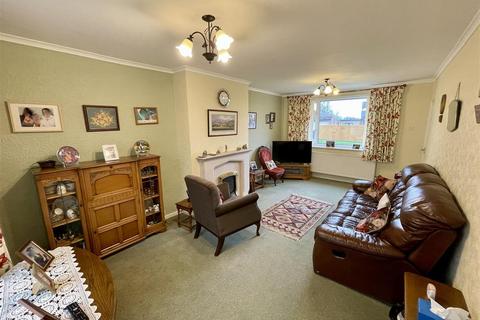 2 bedroom bungalow for sale, Lazenby Crescent, Darlington