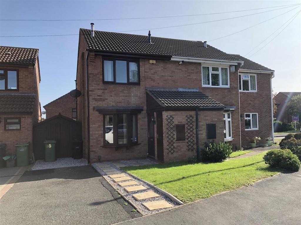 Willetts Drive, West Midlands B63 2 bed semidetached house £895 pcm