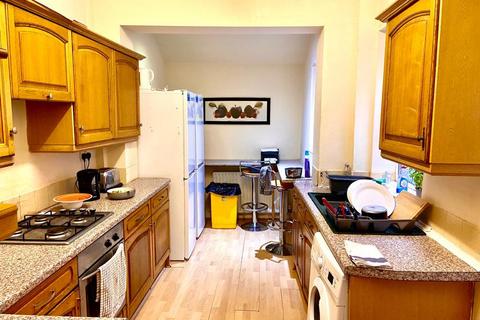 1 bedroom private hall to rent, Junction Road, Sheffield, S11 8XA