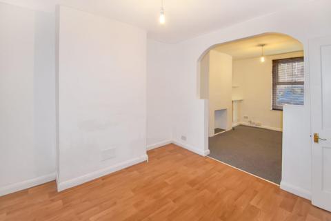 19 Whitfeld Road, Ashford, TN23 7TS