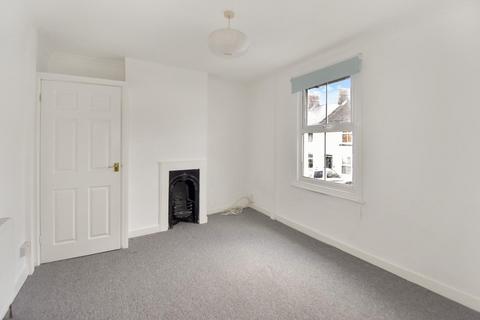 19 Whitfeld Road, Ashford, TN23 7TS