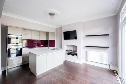 6 Douglas Road, London, E4 6DA