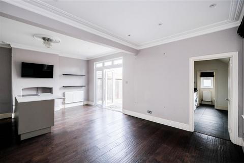 6 Douglas Road, London, E4 6DA