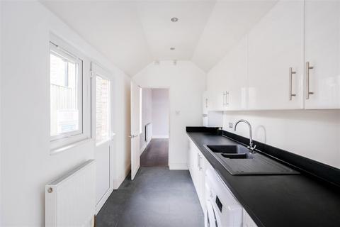6 Douglas Road, London, E4 6DA