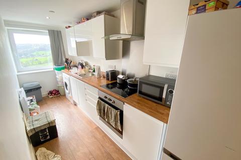 2 bedroom apartment for sale, Wheatley Court, Halifax HX2