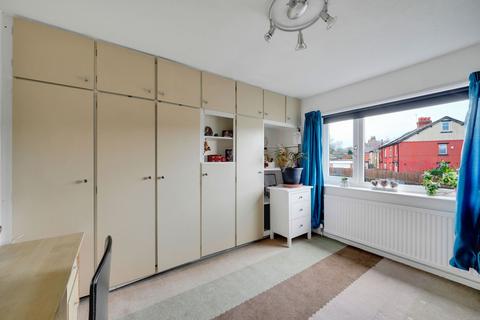 3 bedroom semi-detached house for sale, Greenhead Lane, Huddersfield, HD5