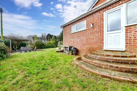 23a Cherry Waye, Eythorne, Dover, CT15 4BY