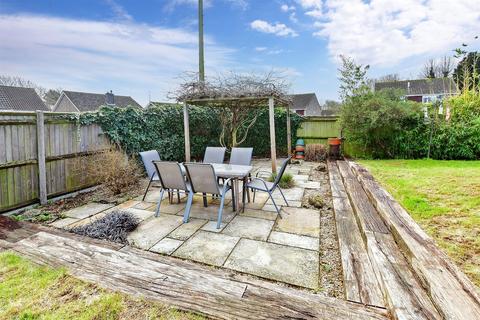 23a Cherry Waye, Eythorne, Dover, CT15 4BY