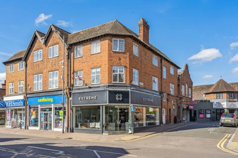 2 bedroom flat to rent, Packhorse Road, Gerrards Cross, Buckinghamshire