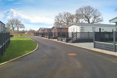 2 bedroom lodge for sale, Bridlington, Yorkshire, YO15