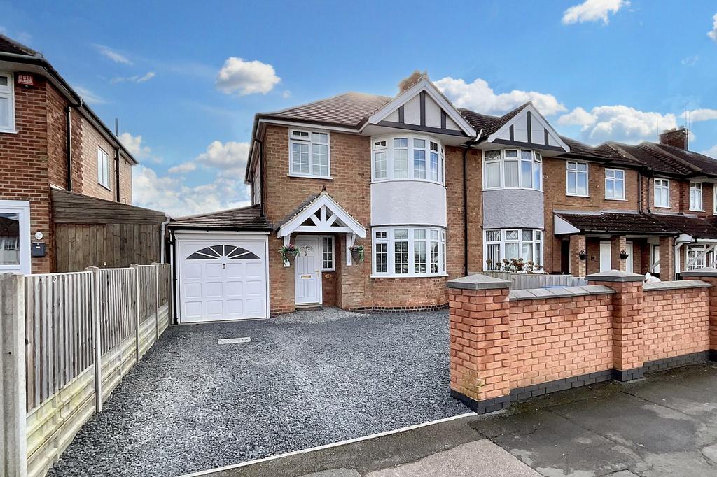 Hillsborough Road, Leicester LE2 3 bed semidetached house for sale £