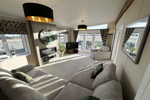 3 bedroom mobile home for sale, Stewarts Resort, The Saltire Lodges, St Andrews KY16