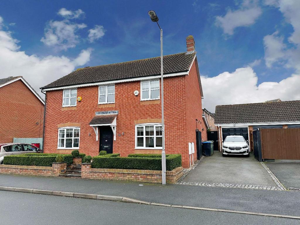 Farzens Avenue, Chase Meadow, Warwick 4 bed detached house for sale £