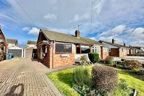 3 bedroom semi-detached bungalow for sale - Robson Avenue, Hull HU6
