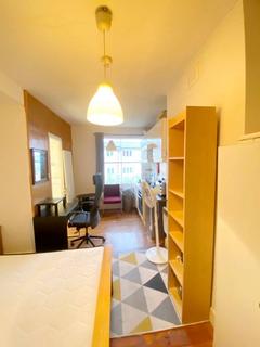 Studio to rent, Stoke Newington Church Street, N16