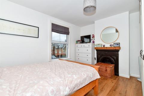 2 bedroom terraced house for sale, Queens Avenue, Snodland, Kent