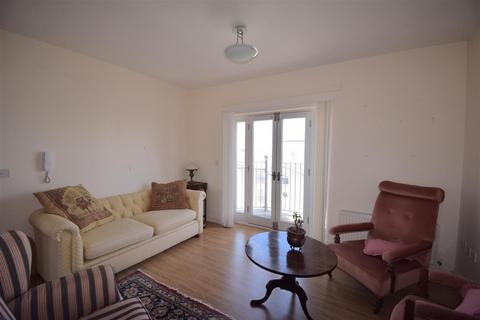 2 bedroom apartment for sale, Walton on the Naze CO14
