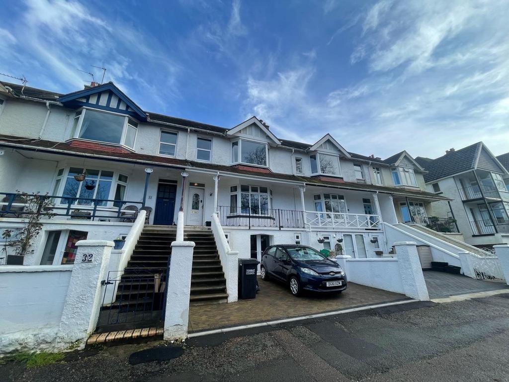 Youngs Park Road, Paignton, 2 bed flat £1,050 pcm (£242 pw)