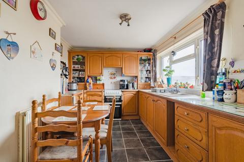 45 Spruce Park, Crediton, EX17 3HG