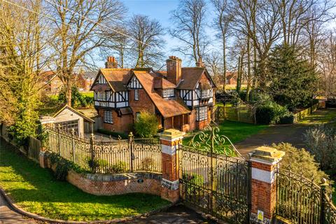 4 bedroom detached house for sale, Leighton Road, Wingrave, Buckinghamshire, HP22