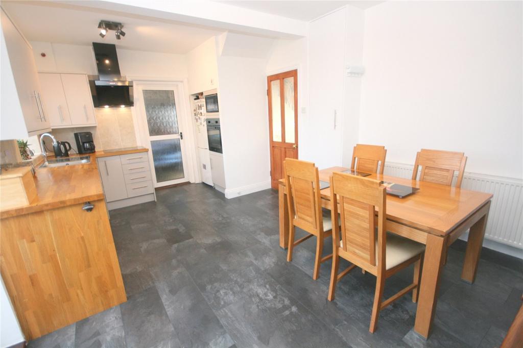 Kitchen (2)