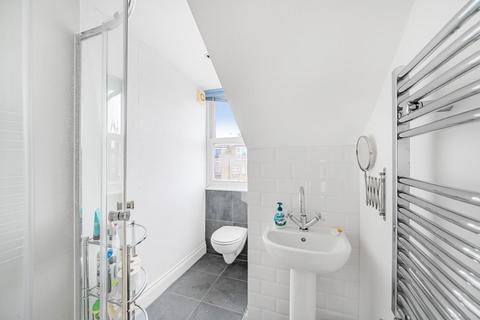 143b Herries Street, London, W10 4LE