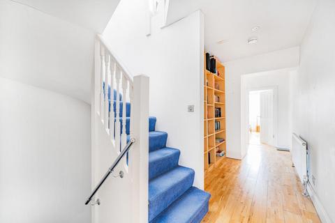 143b Herries Street, London, W10 4LE