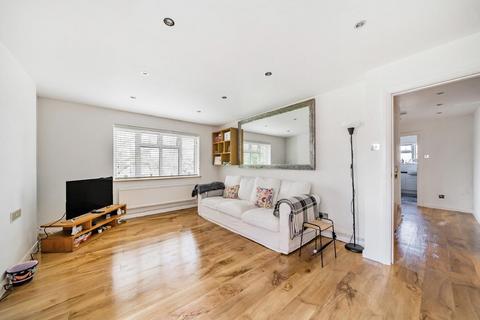 2 bedroom flat for sale, Shepherds Hill, Highgate
