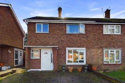 3 bedroom semi-detached house for sale - Rydal Close, Worcester, Worcestershire, WR4