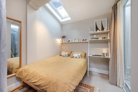35a Agnew Road, London, SE23 1DH