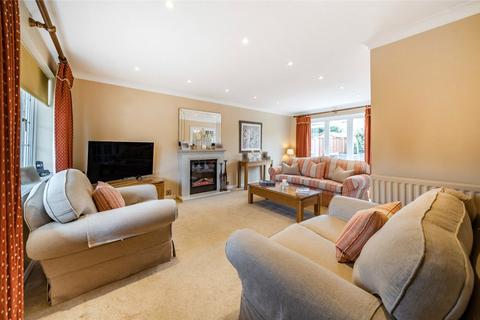 13 Bridle Way, Orpington, BR6 7TJ