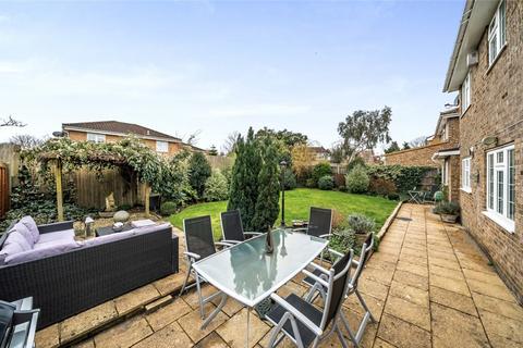 13 Bridle Way, Orpington, BR6 7TJ