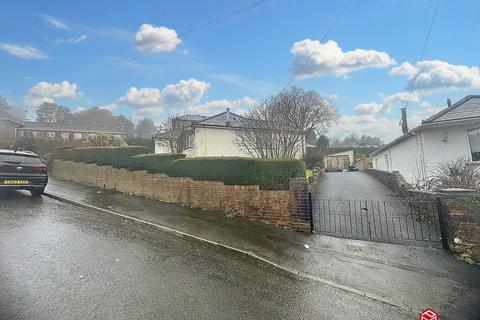 4 bedroom detached bungalow for sale, School Road, Maesteg, Bridgend. CF34 9LN