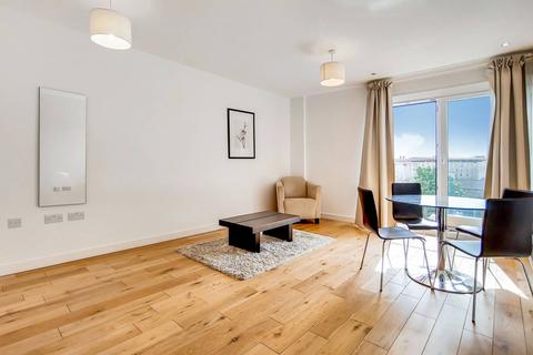 1 bedroom flat to rent - Forge Square, Isle Of Dogs, London, E14