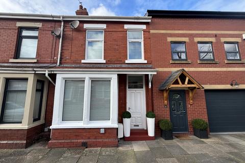 3 bedroom terraced house for sale, Longfield Avenue, Poulton-Le-Fylde FY6