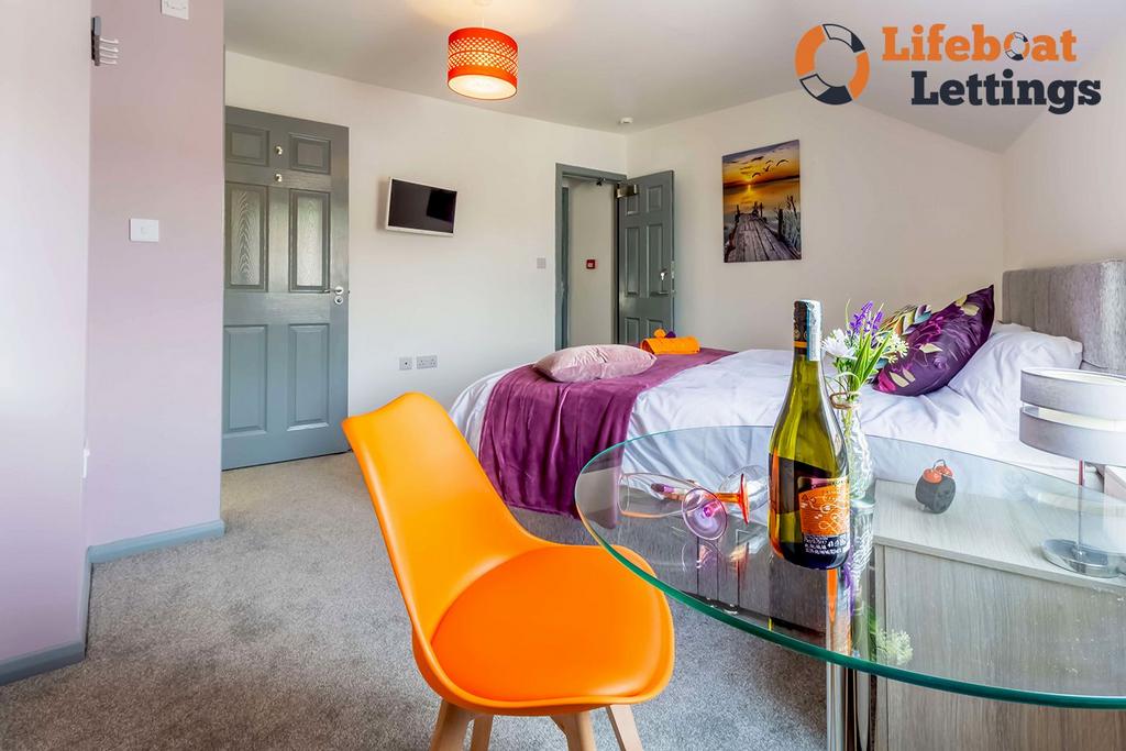 Bedroom 5b
