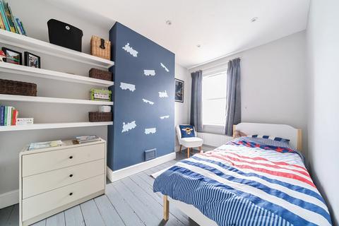 28 Wildfell Road, London, SE6 4HU