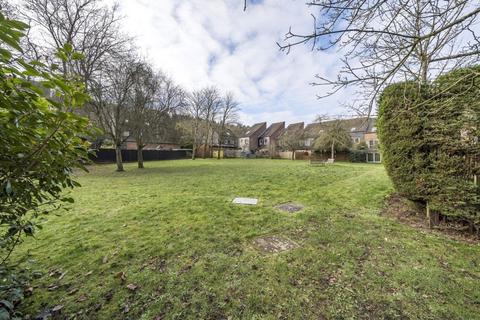 66 Northcott, Bracknell, RG12 7WS